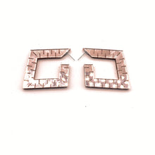 Load image into Gallery viewer, Squoops- Pomegranate and Rose Gold mirror Reversible Hoops